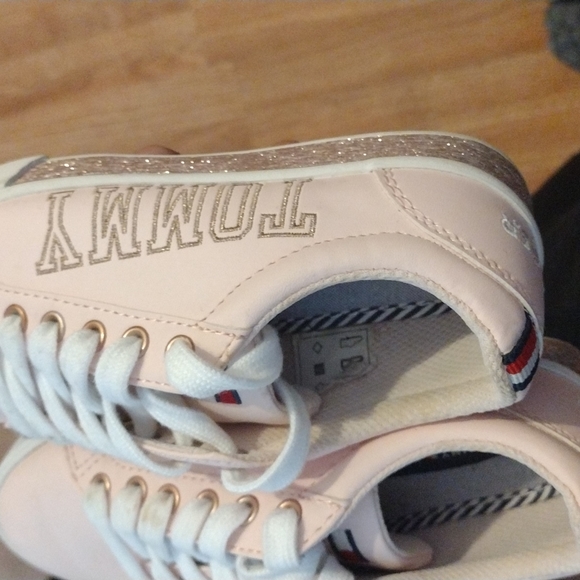 Shoes - Picture 2 of 4